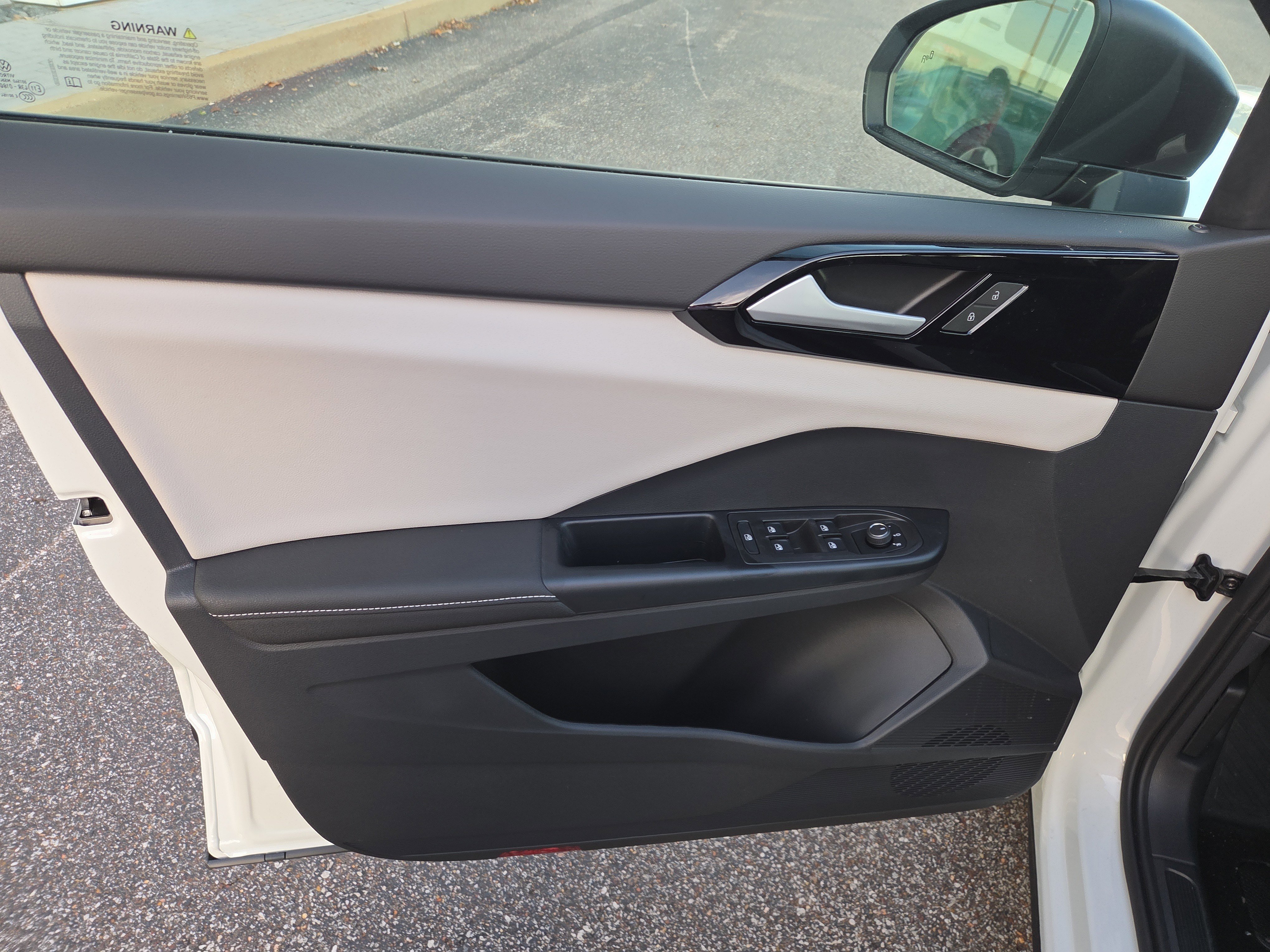 New 2026 Volkswagen Taos S image 5