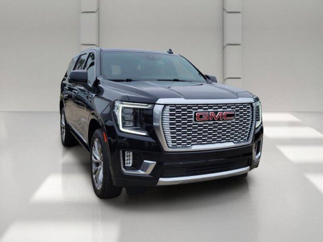 Used 2022 GMC Yukon Denali AWD/4WD image 3