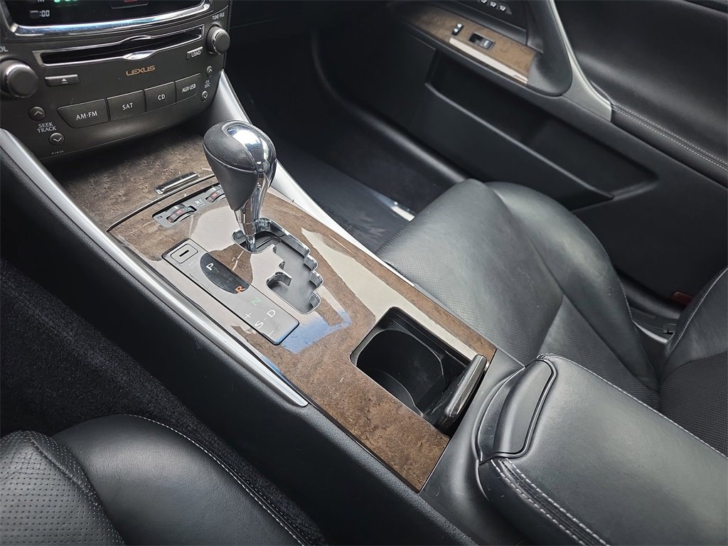 Used 2010 Lexus IS 250C image 30
