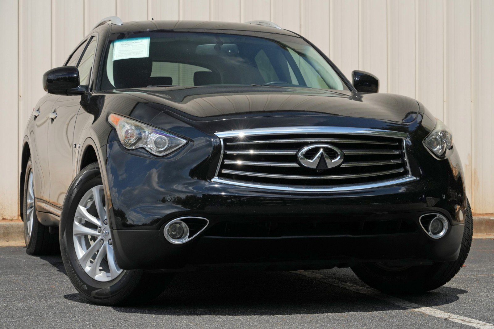 Used 2014 INFINITI QX70 2WD w/ Premium Package image 2