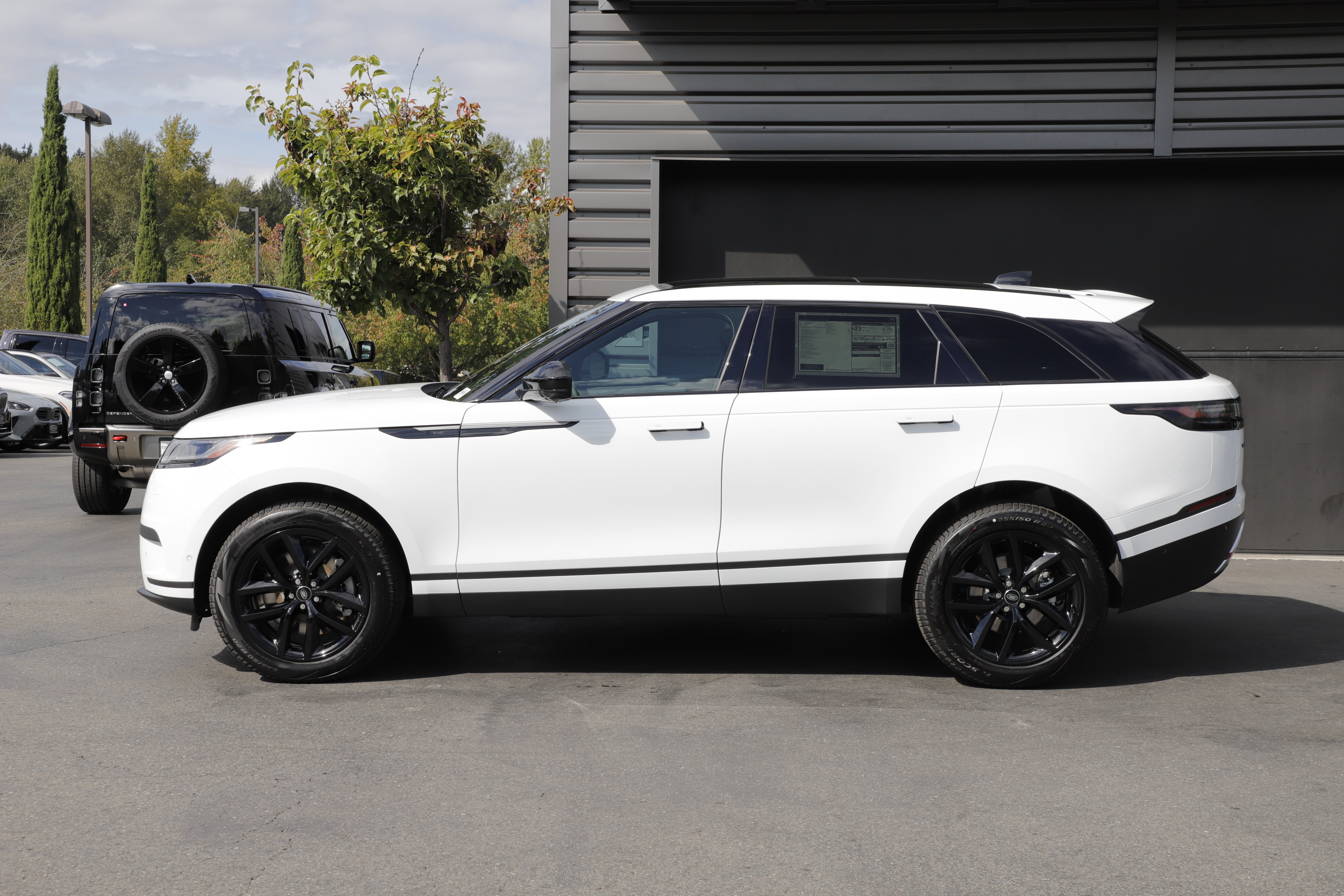 New 2026 Land Rover Range Rover Velar S AWD/4WD image 7