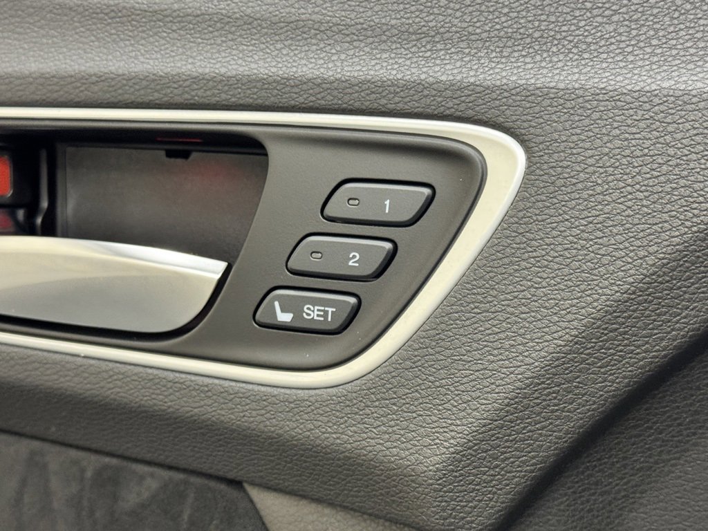 Used 2019 Acura TLX w/ Technology & A-SPEC Pkg image 15