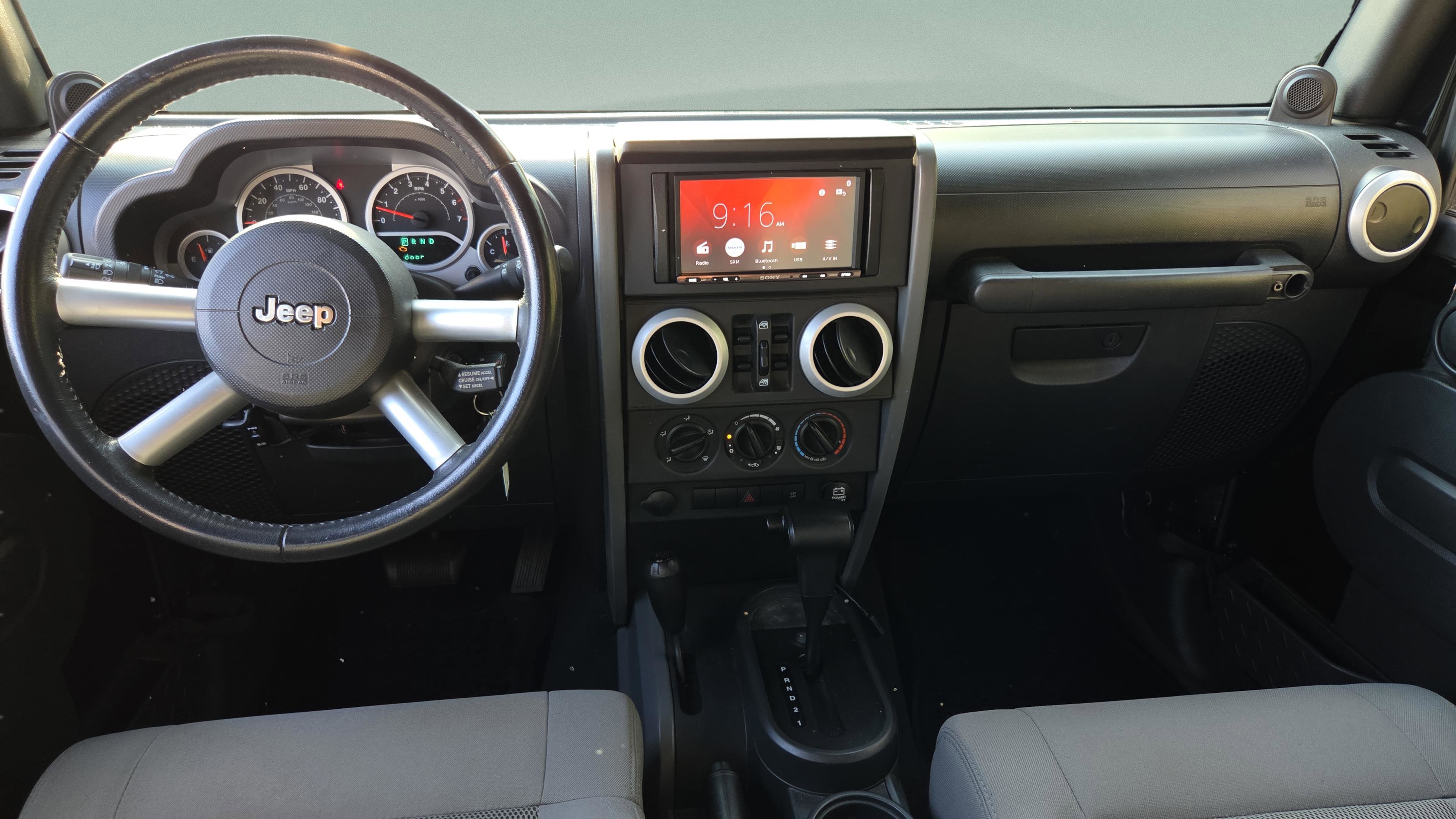 Used 2008 Jeep Wrangler Unlimited Sahara w/ Dual Top Group image 12