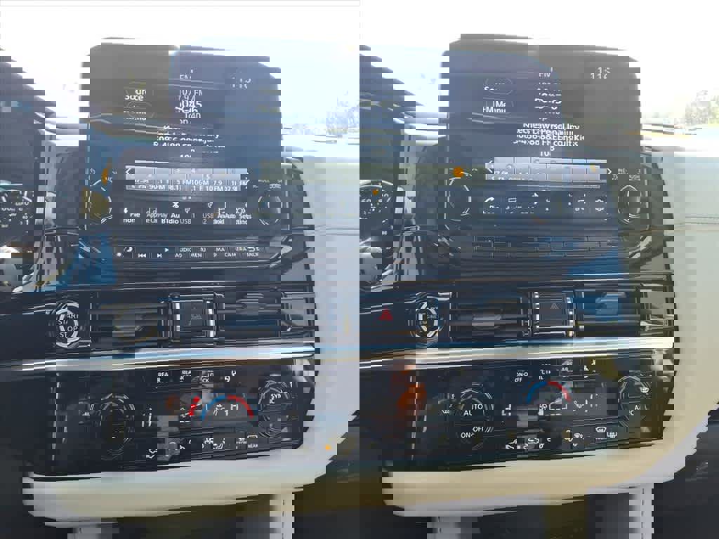 Certified 2024 Nissan Pathfinder SL w/ SL Premium Package image 13