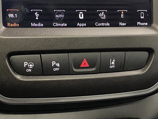 Used 2019 Jeep Cherokee Trailhawk image 45