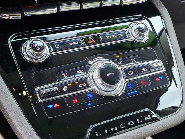 Used 2021 Lincoln Corsair AWD w/ Equipment Group 101A image 15