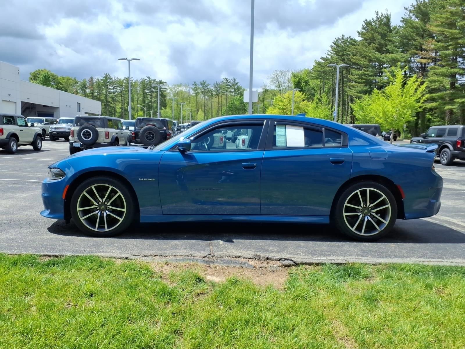 Used 2020 Dodge Charger R/T w/ Plus Group RWD image 6