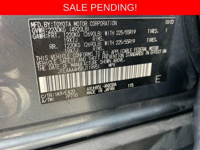Used 2023 Toyota Venza Limited image 28