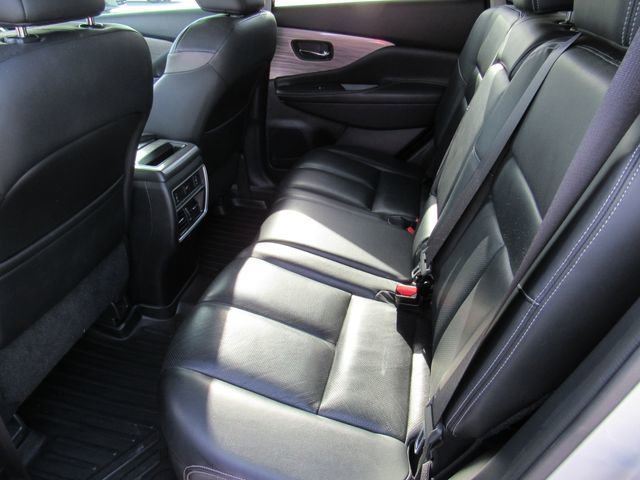 Used 2016 Nissan Murano Platinum w/ Platinum Technology Package FWD image 17