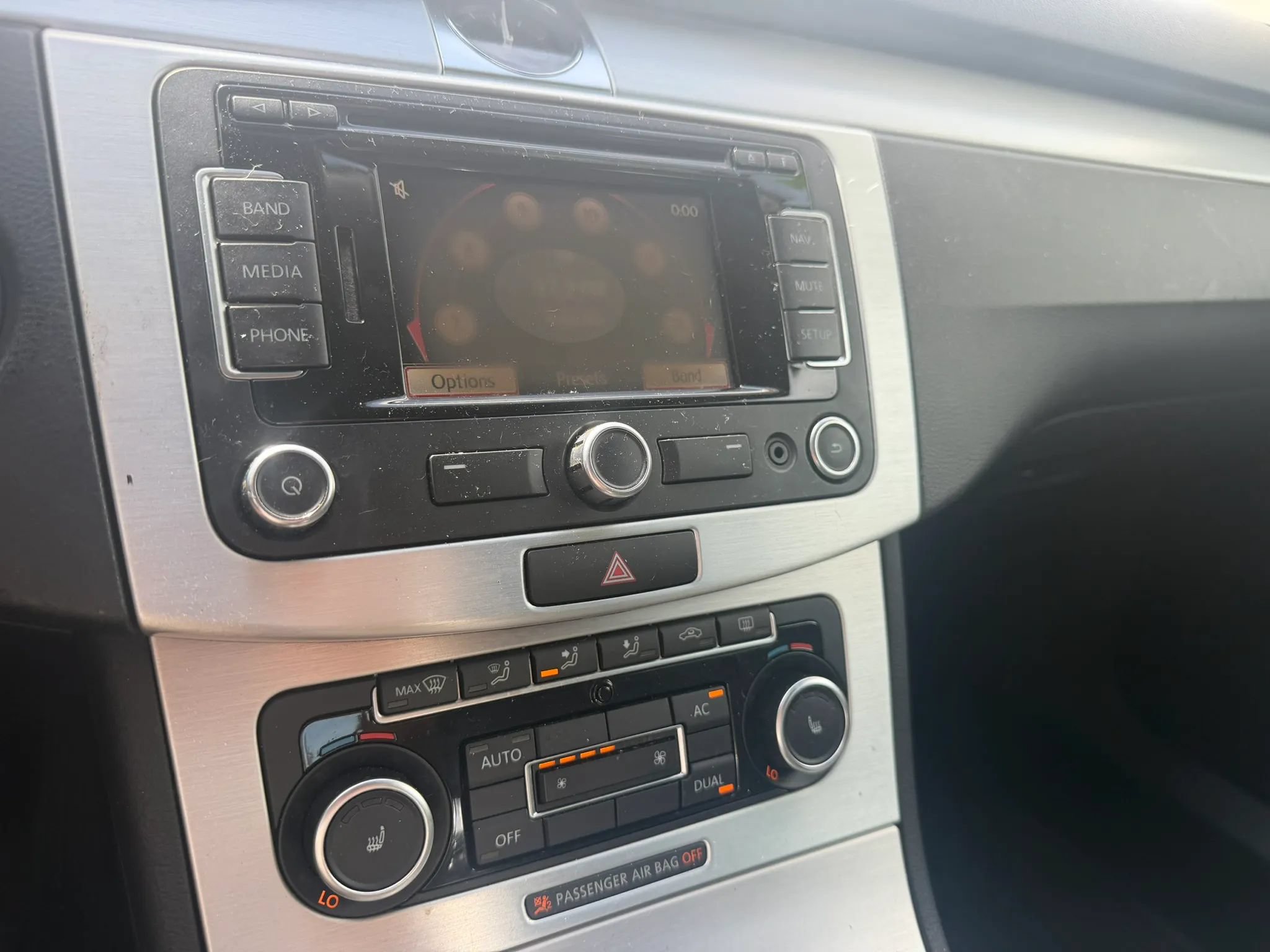 Used 2012 Volkswagen CC Lux Limited FWD image 16