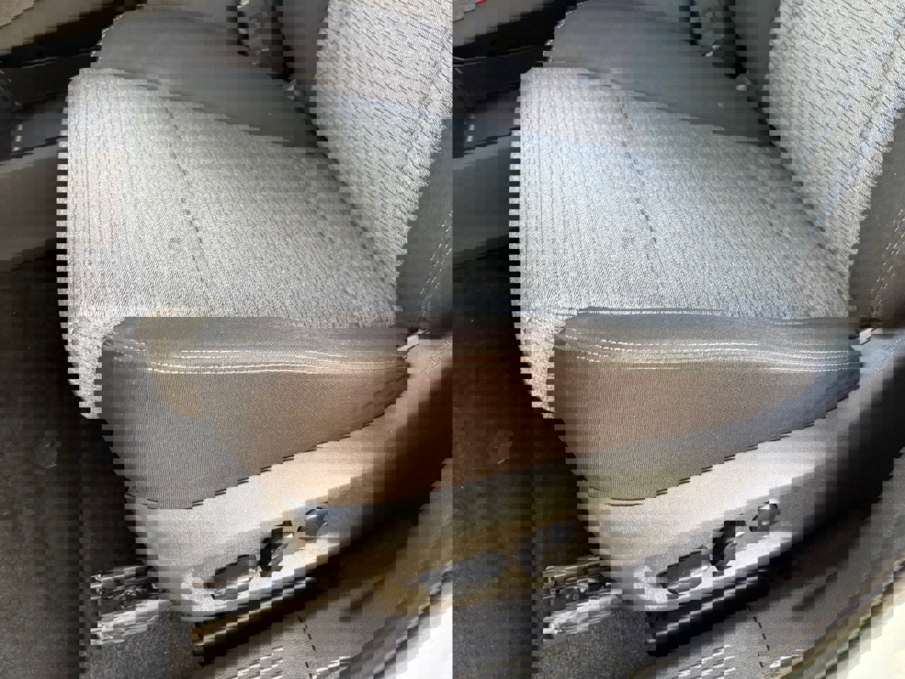 Certified 2023 Nissan Rogue SV image 35