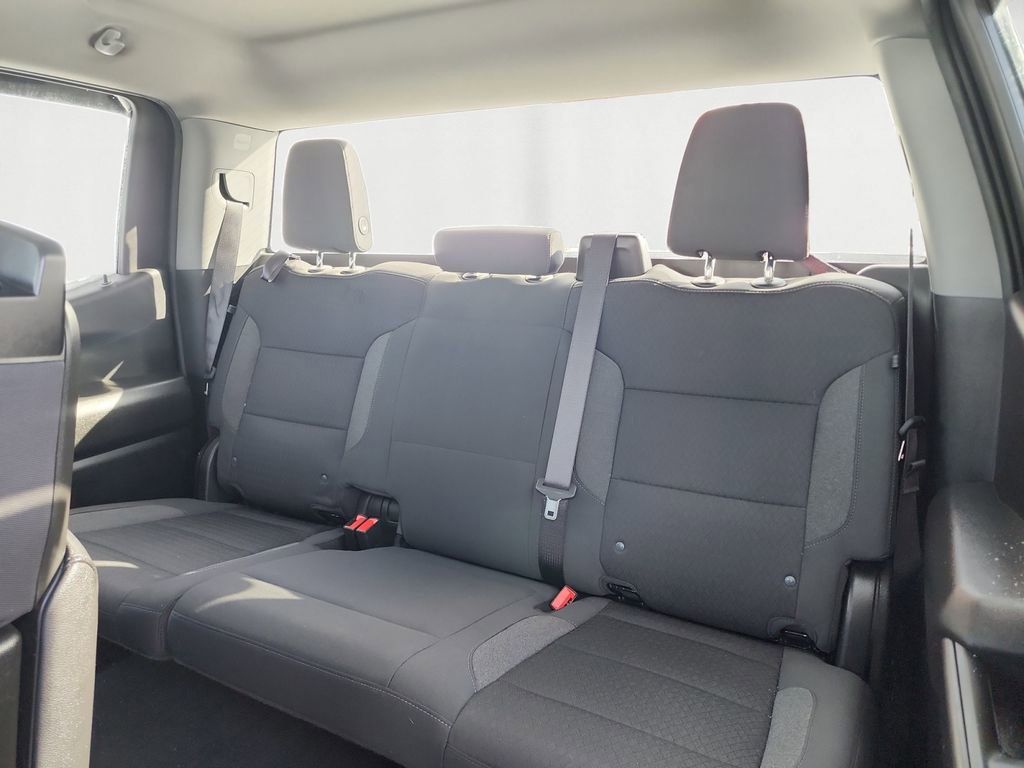 Used 2023 Chevrolet Silverado 1500 Custom image 13