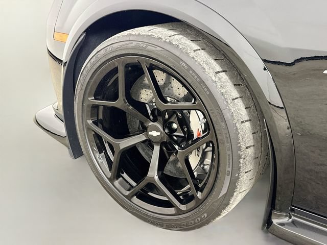 Used 2015 Chevrolet Camaro Z/28 RWD image 28