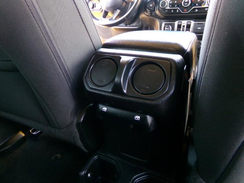 Used 2021 Jeep Wrangler Unlimited Sport image 39
