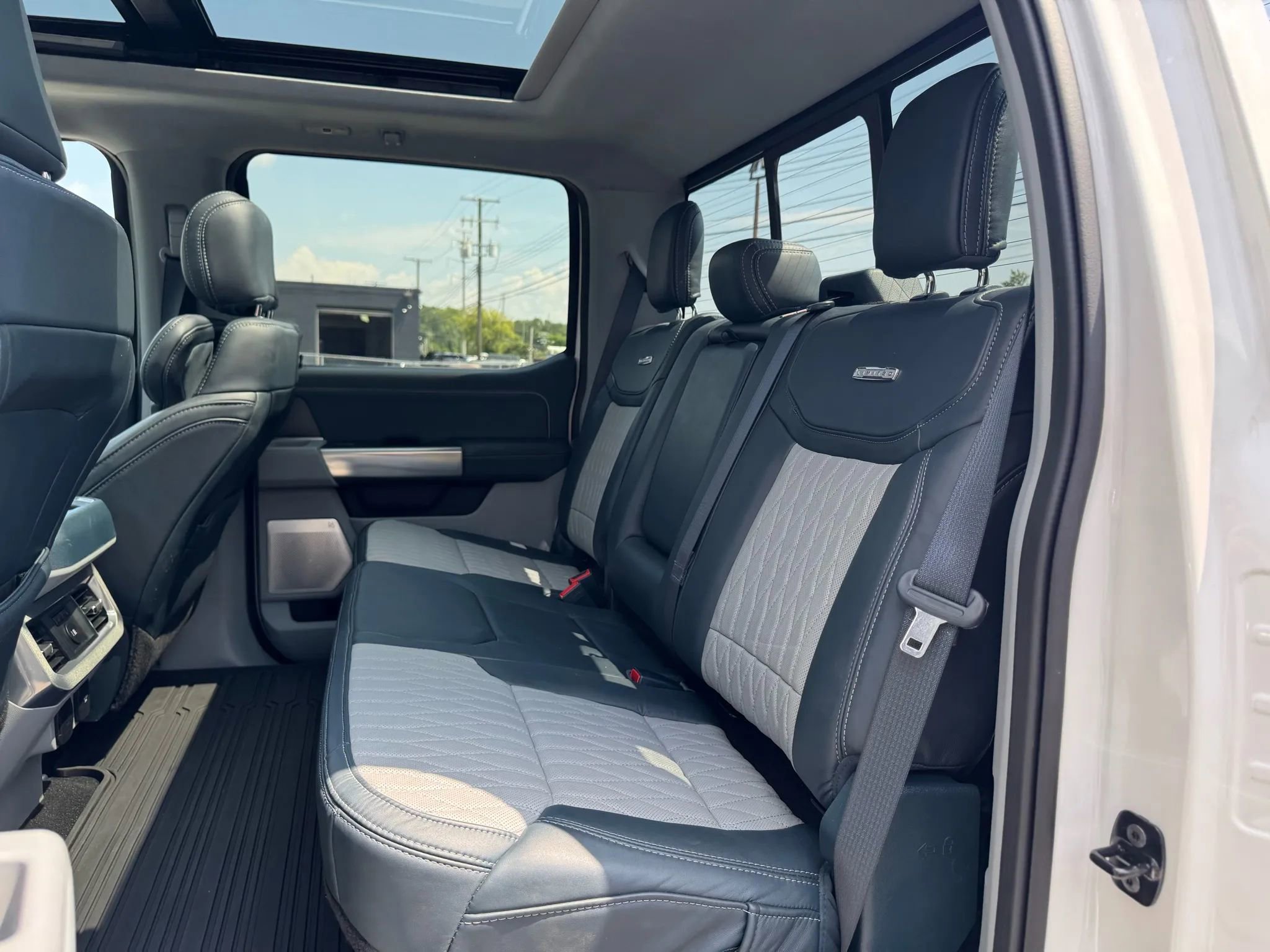 Used 2024 Ford F250 Limited w/ FX4 Off-Road Package image 24