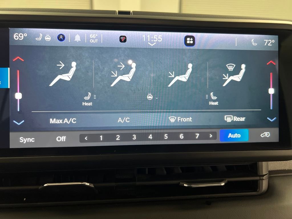 Used 2025 Jeep Wrangler Sahara 4xe image 50