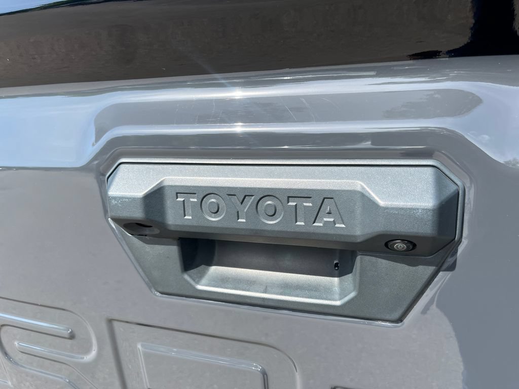 Used 2025 Toyota Tacoma TRD Pro AWD/4WD image 39