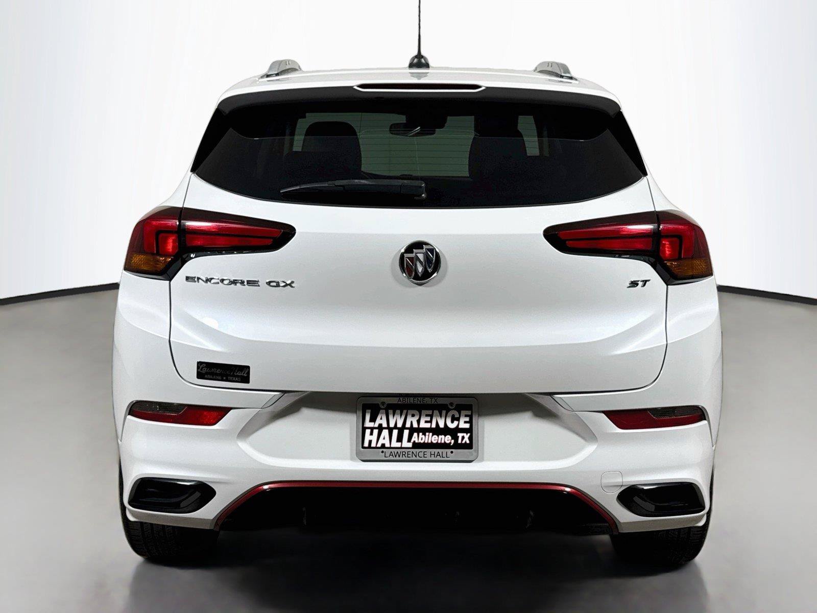 Used 2023 Buick Encore GX Select w/ Sport Touring Package FWD image 5