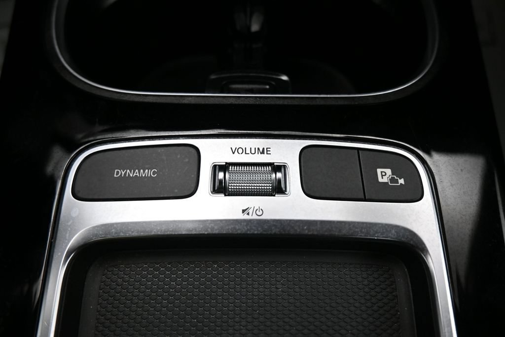 Used 2025 Mercedes-Benz CLA 250 image 24