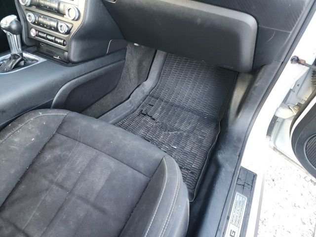 Used 2018 Ford Mustang EcoBoost image 15