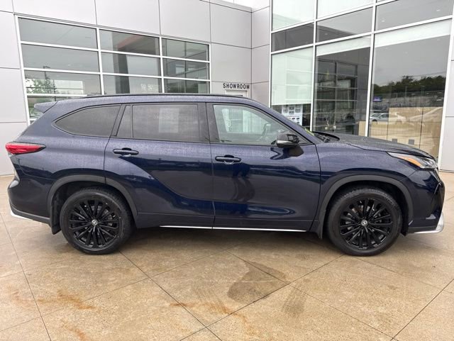 Used 2023 Toyota Highlander XSE AWD/4WD image 7