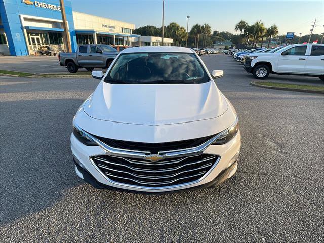 Used 2024 Chevrolet Malibu LT image 2