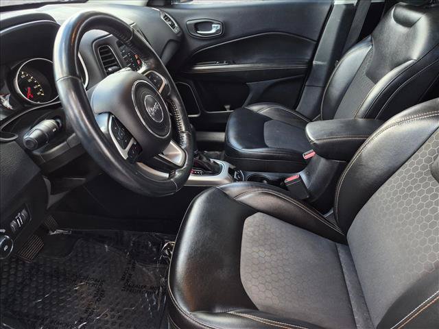Used 2018 Jeep Compass Latitude w/ Popular Equipment Group AWD/4WD image 15