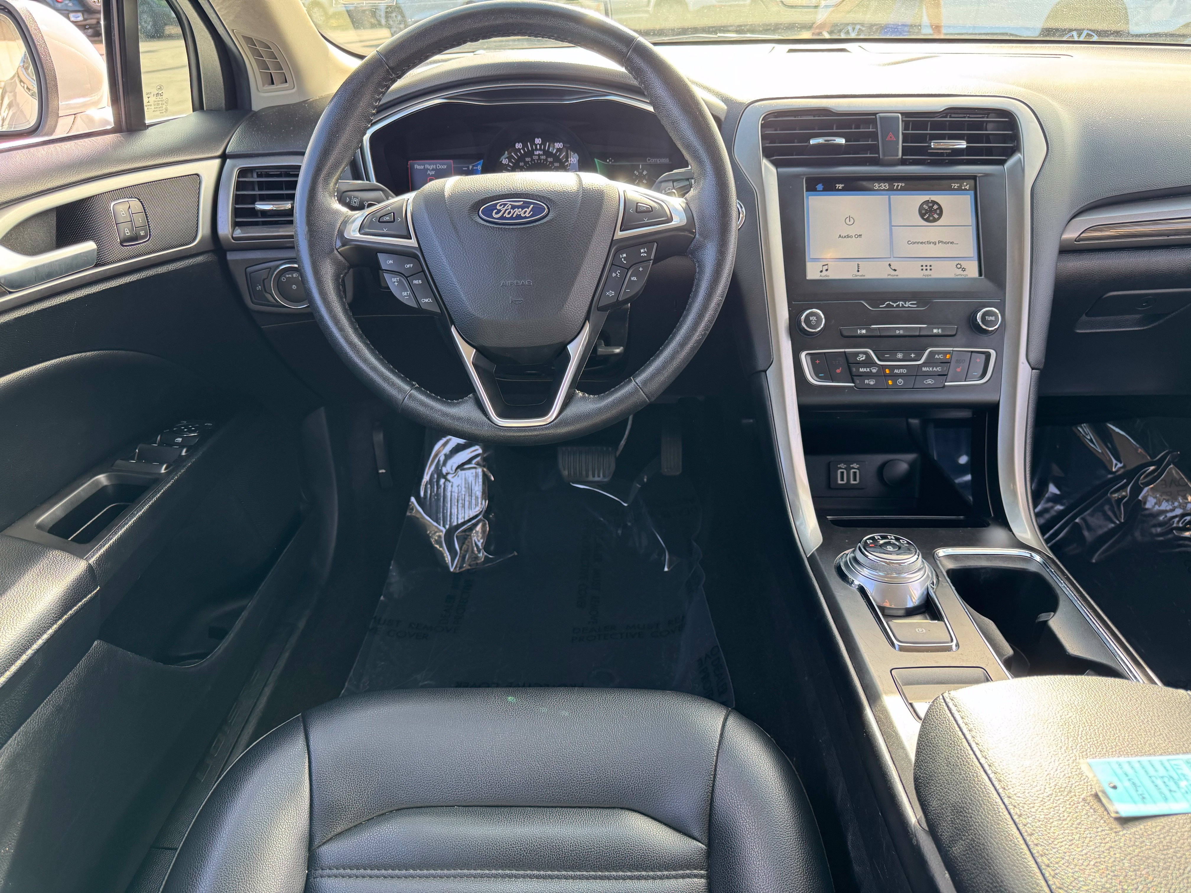 Used 2019 Ford Fusion SEL FWD image 18
