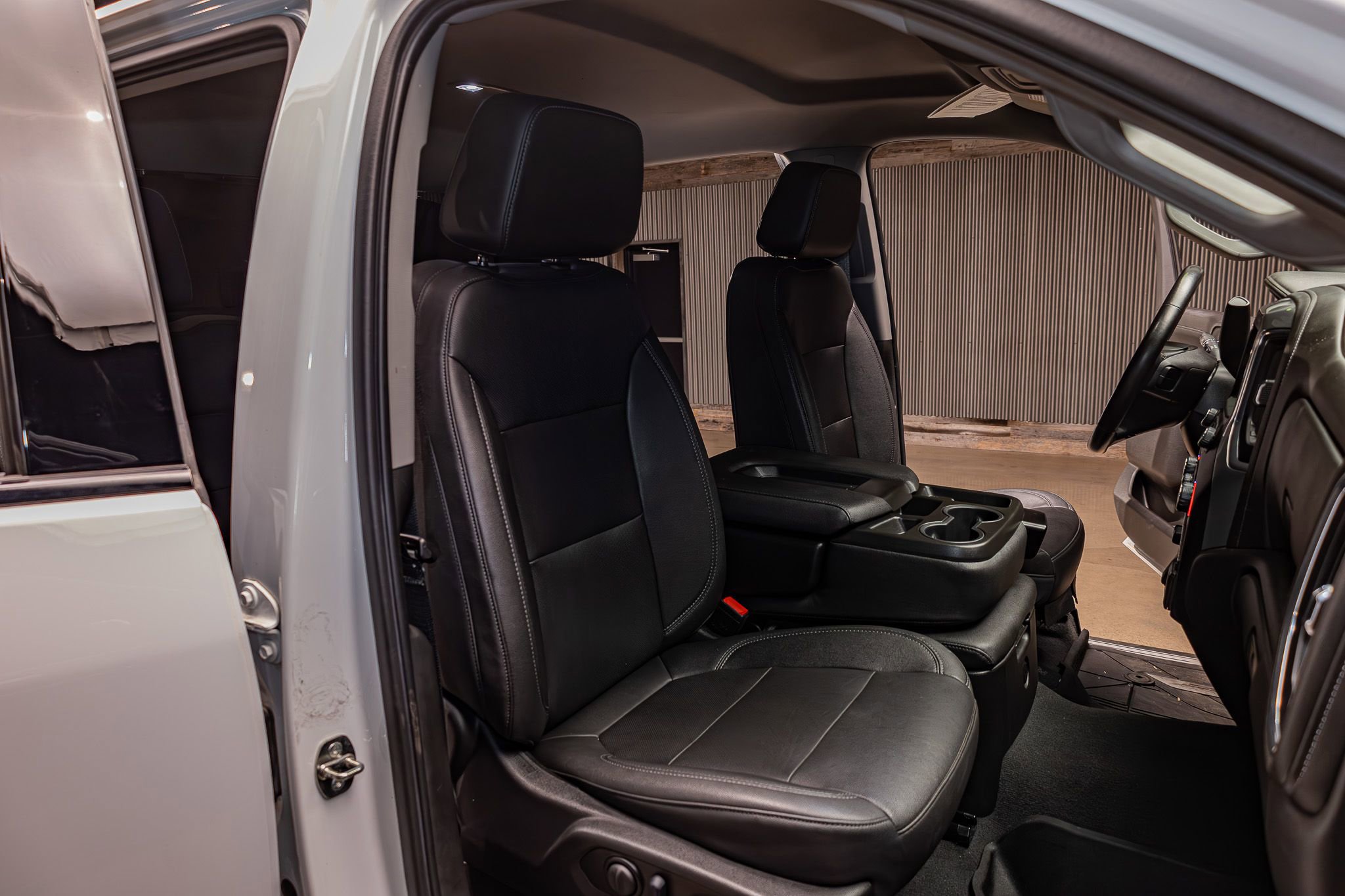 Used 2023 Chevrolet Silverado 3500 LTZ w/ Z71 Off-Road Package image 27