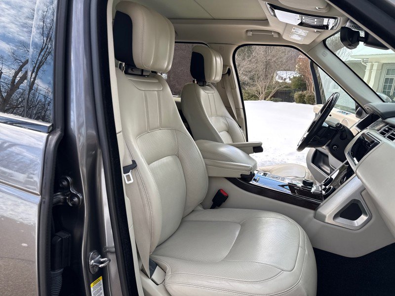 Used 2019 Land Rover Range Rover HSE image 38