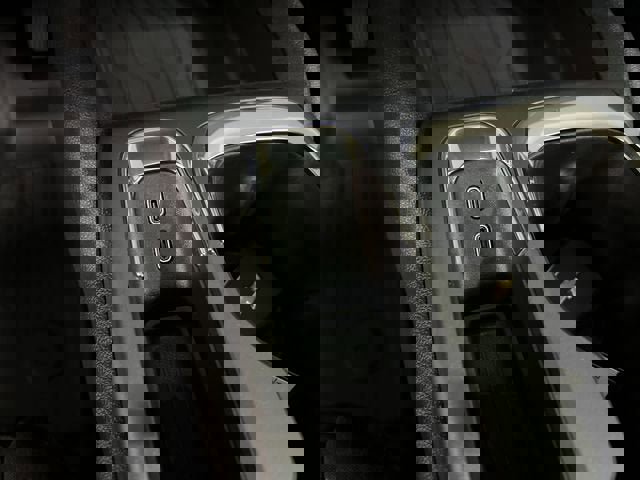 New 2026 Chevrolet Equinox EV LT image 34