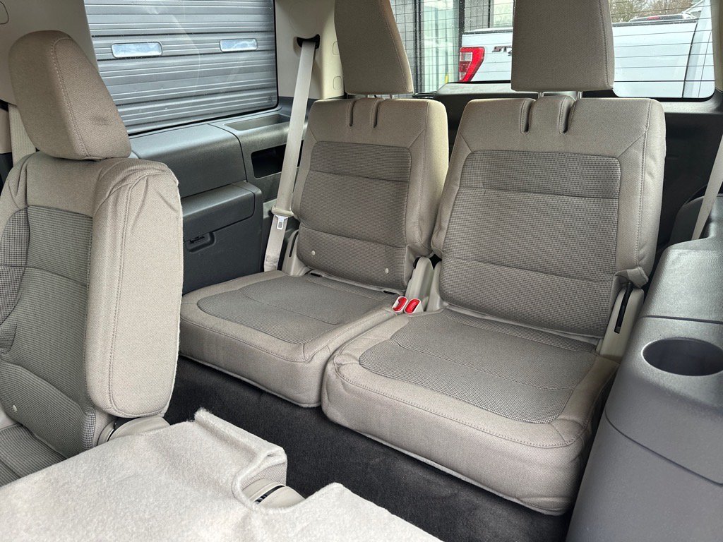 Used 2012 Ford Flex SE FWD image 19