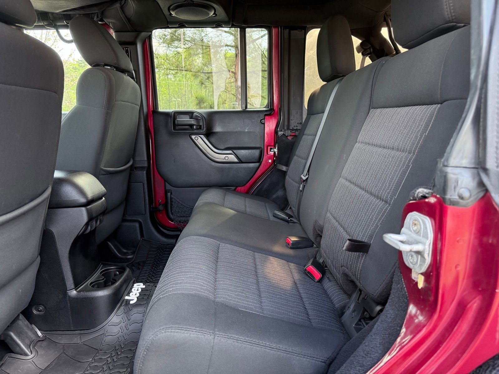 Used 2012 Jeep Wrangler Unlimited Sport image 35