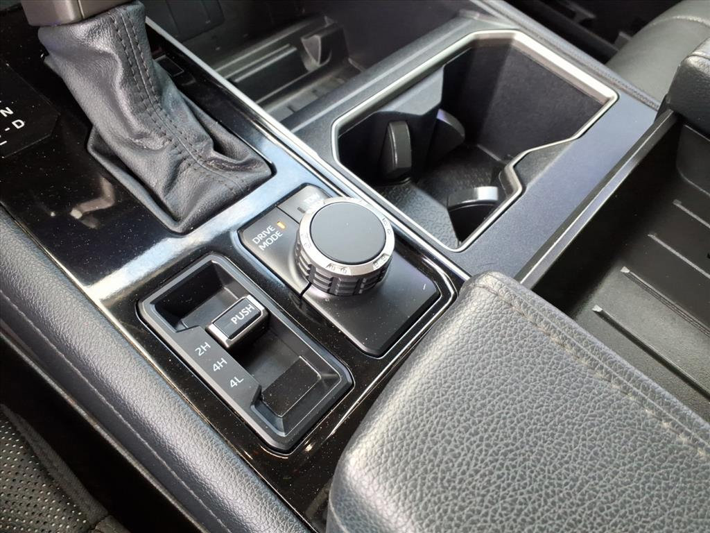 Used 2023 Toyota Tundra Limited AWD/4WD image 30