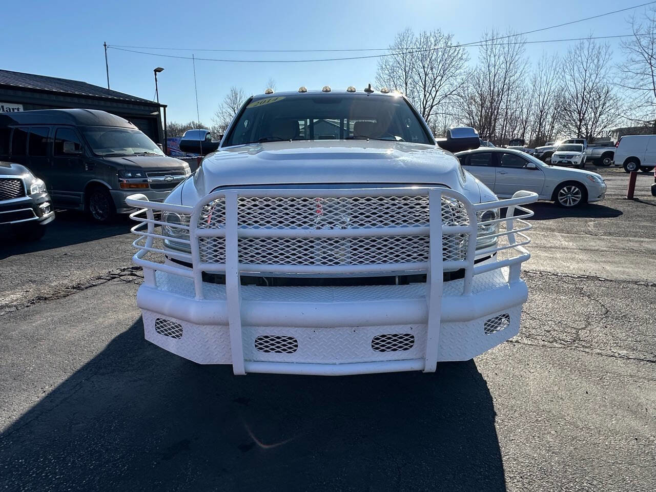 Used 2014 RAM 3500 Laramie image 9