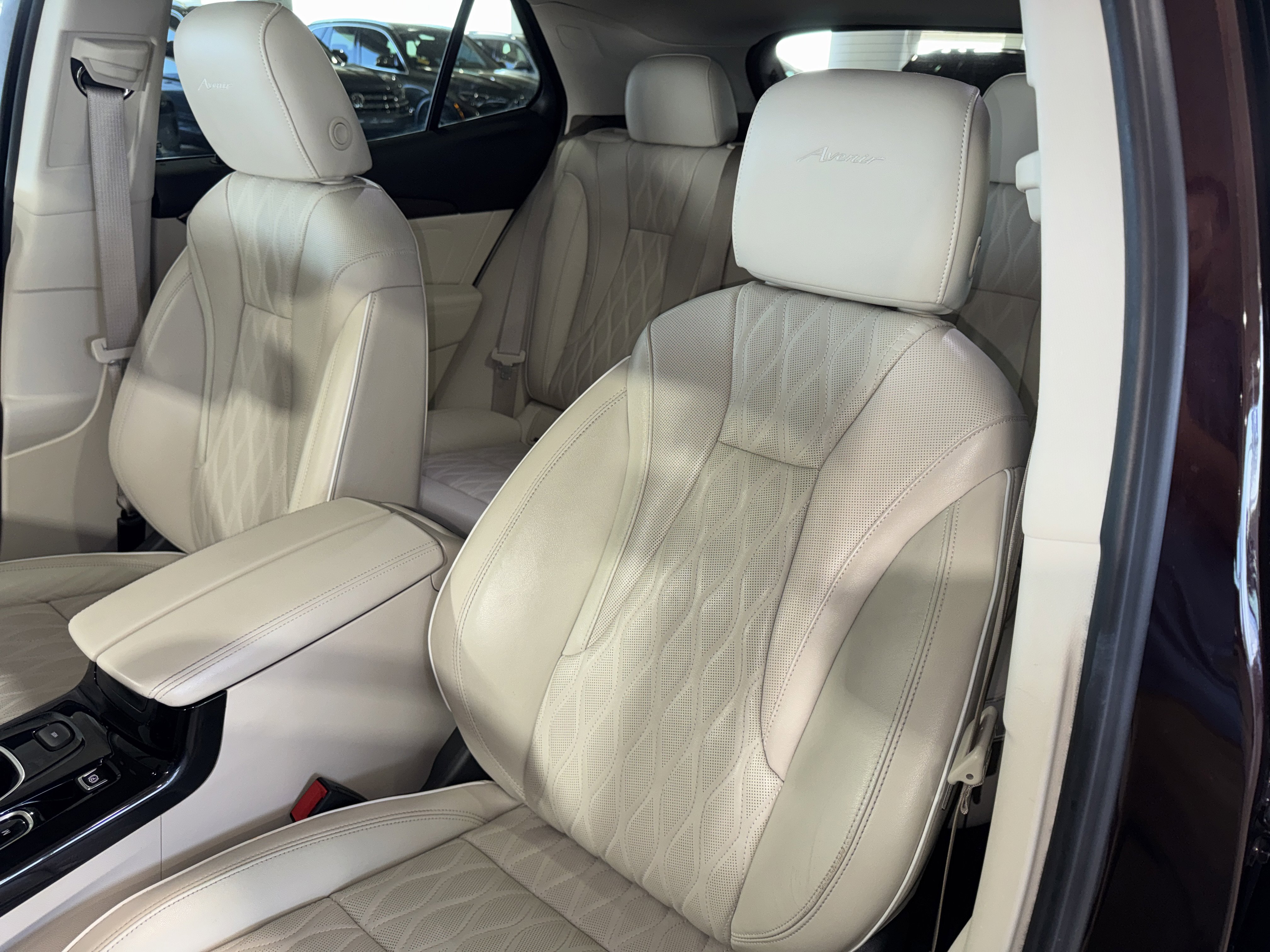 Used 2021 Buick Envision Avenir image 33