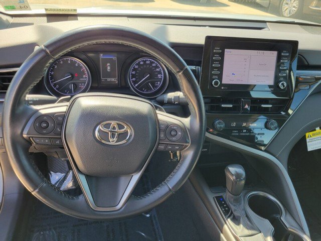 Used 2021 Toyota Camry SE image 10