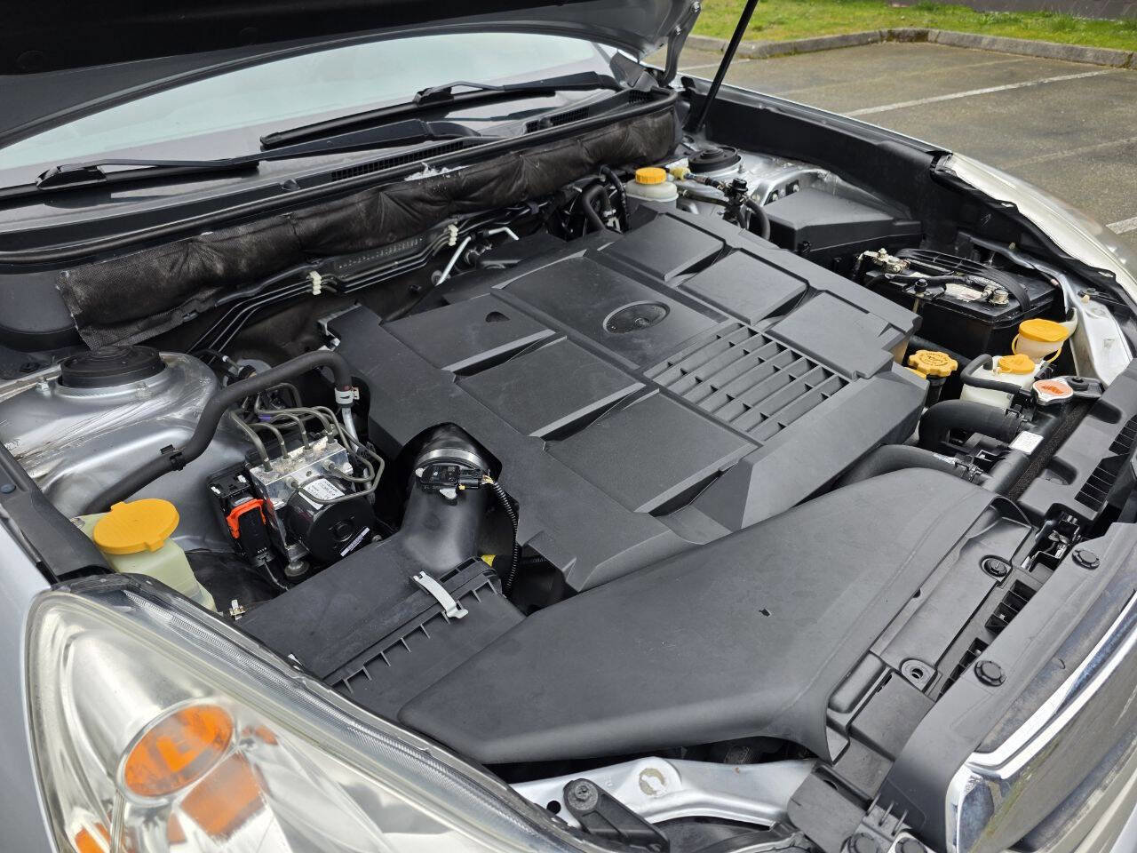 Used 2012 Subaru Outback 3.6R Limited image 44