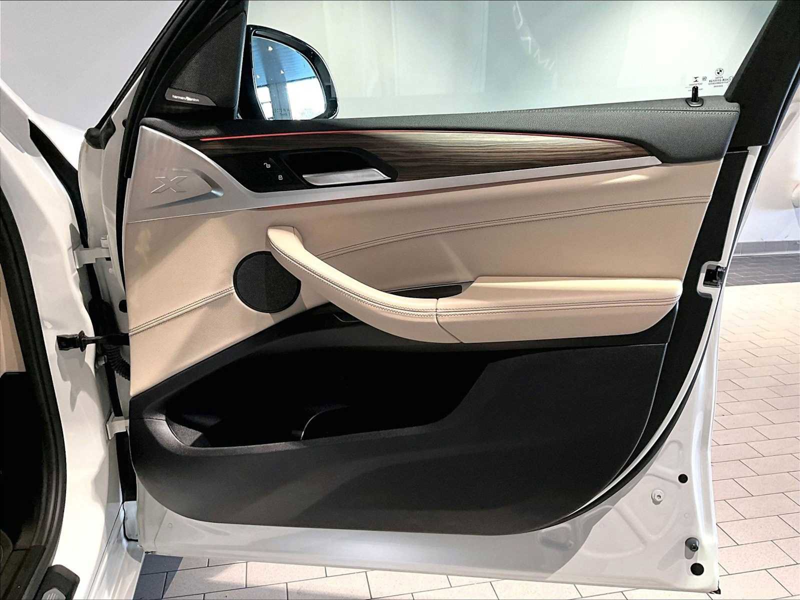 Used 2019 BMW X3 M40i w/ Premium Package image 27