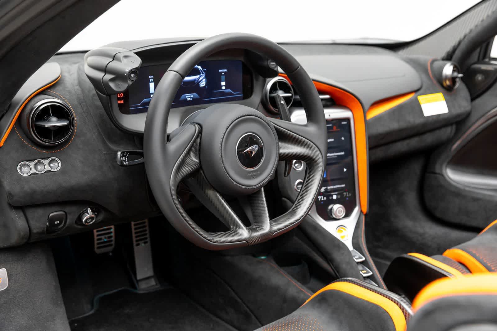 New 2026 McLaren 750S Spider RWD image 2