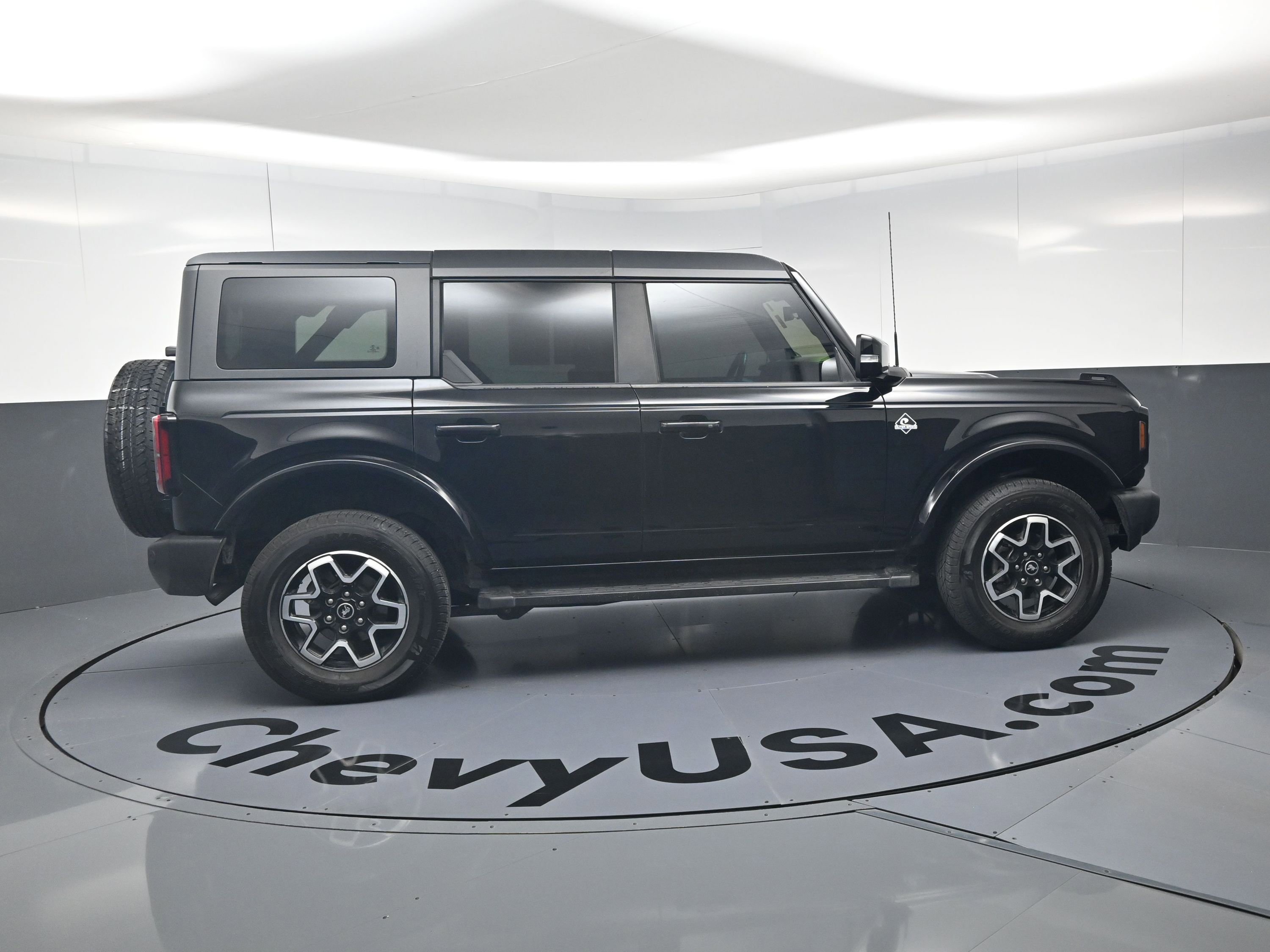 Used 2021 Ford Bronco Outer Banks AWD/4WD image 10
