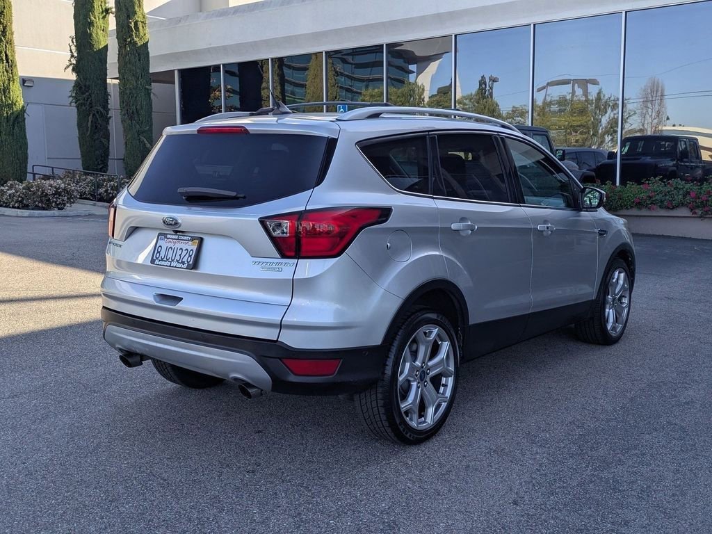 Used 2019 Ford Escape Titanium image 21