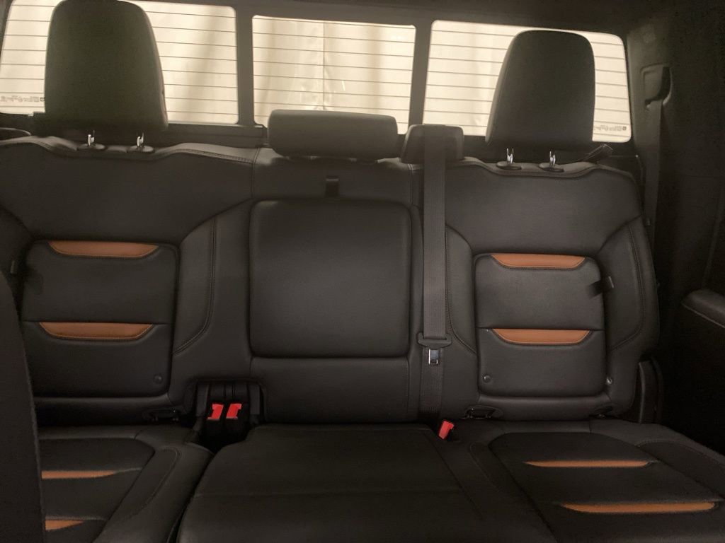 Used 2023 GMC Sierra 2500 AT4 w/ AT4 Premium Plus Package image 18