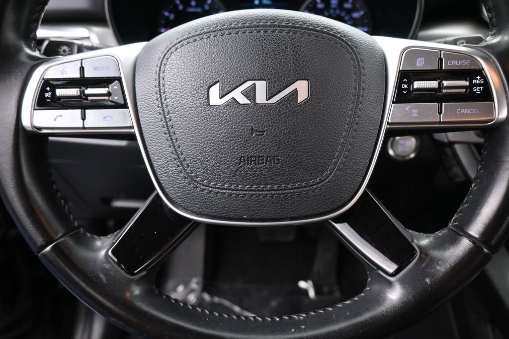Used 2022 Kia Telluride LX FWD image 33