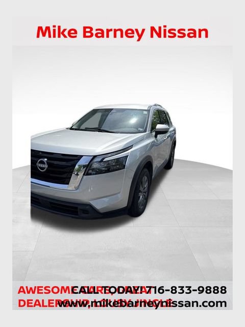 Used 2025 Nissan Pathfinder SV AWD/4WD image 1