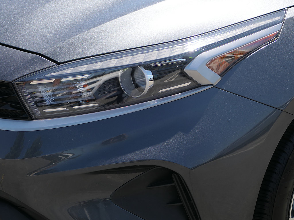 Used 2024 Kia Forte LXS w/ LXS Technology Package FWD image 8