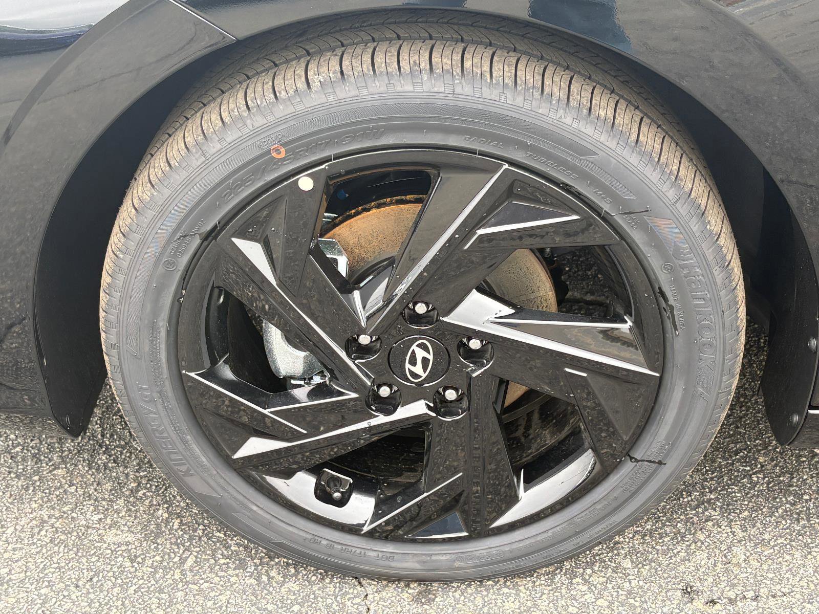 New 2025 Hyundai Elantra Sport FWD image 11