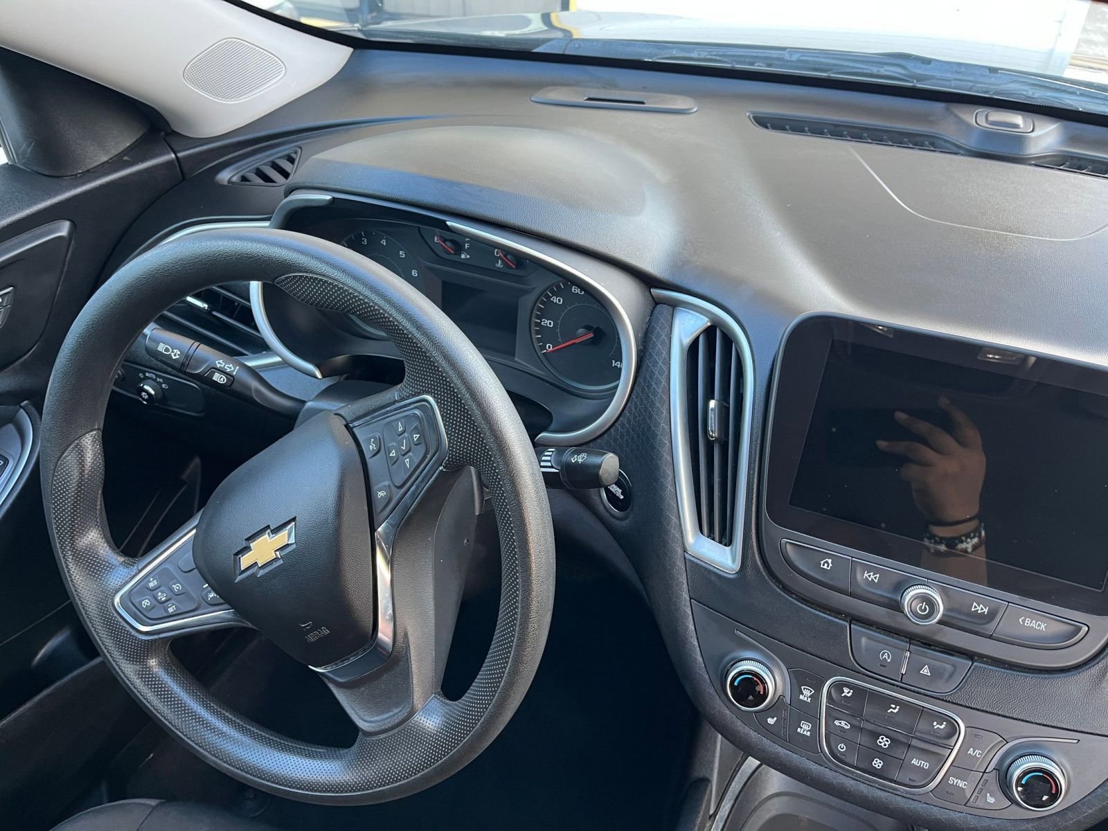 Used 2023 Chevrolet Malibu LT w/ Driver Confidence Package image 34