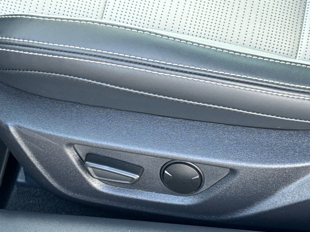 Certified 2025 Ford Mustang Premium image 24