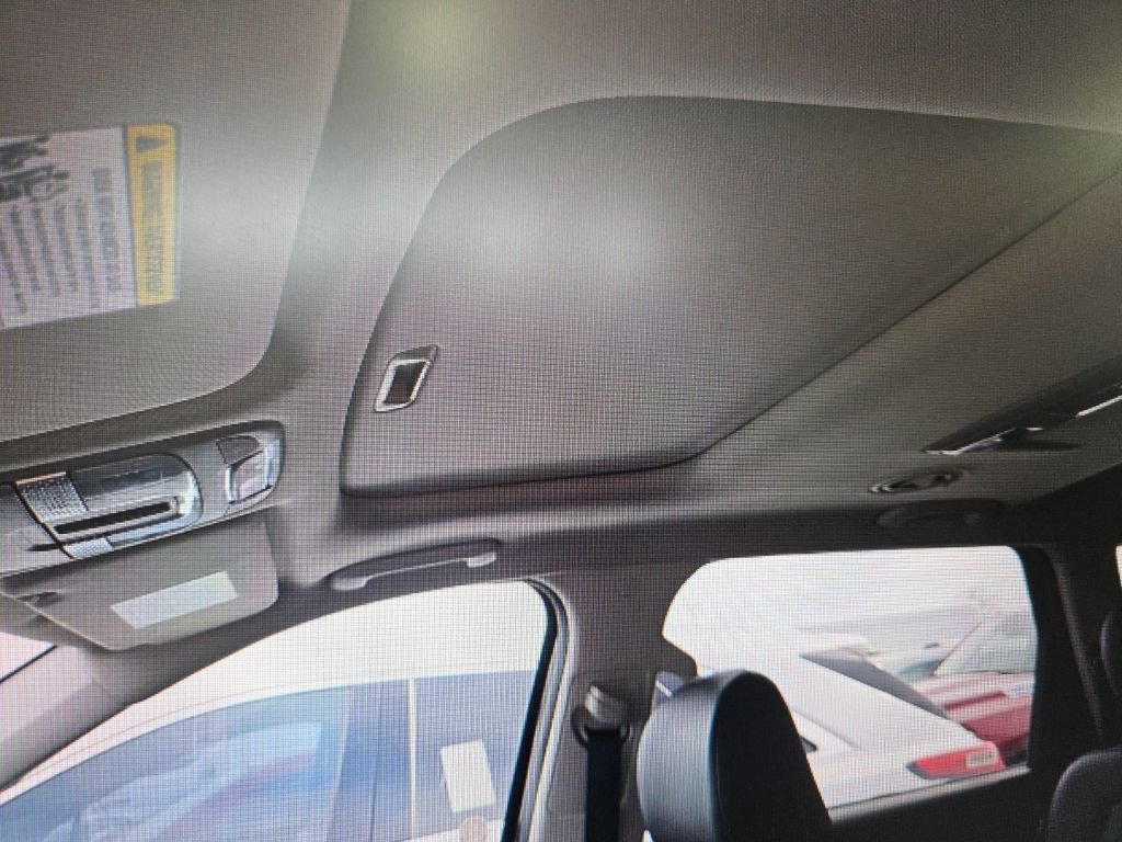 Used 2025 Kia Telluride S image 10